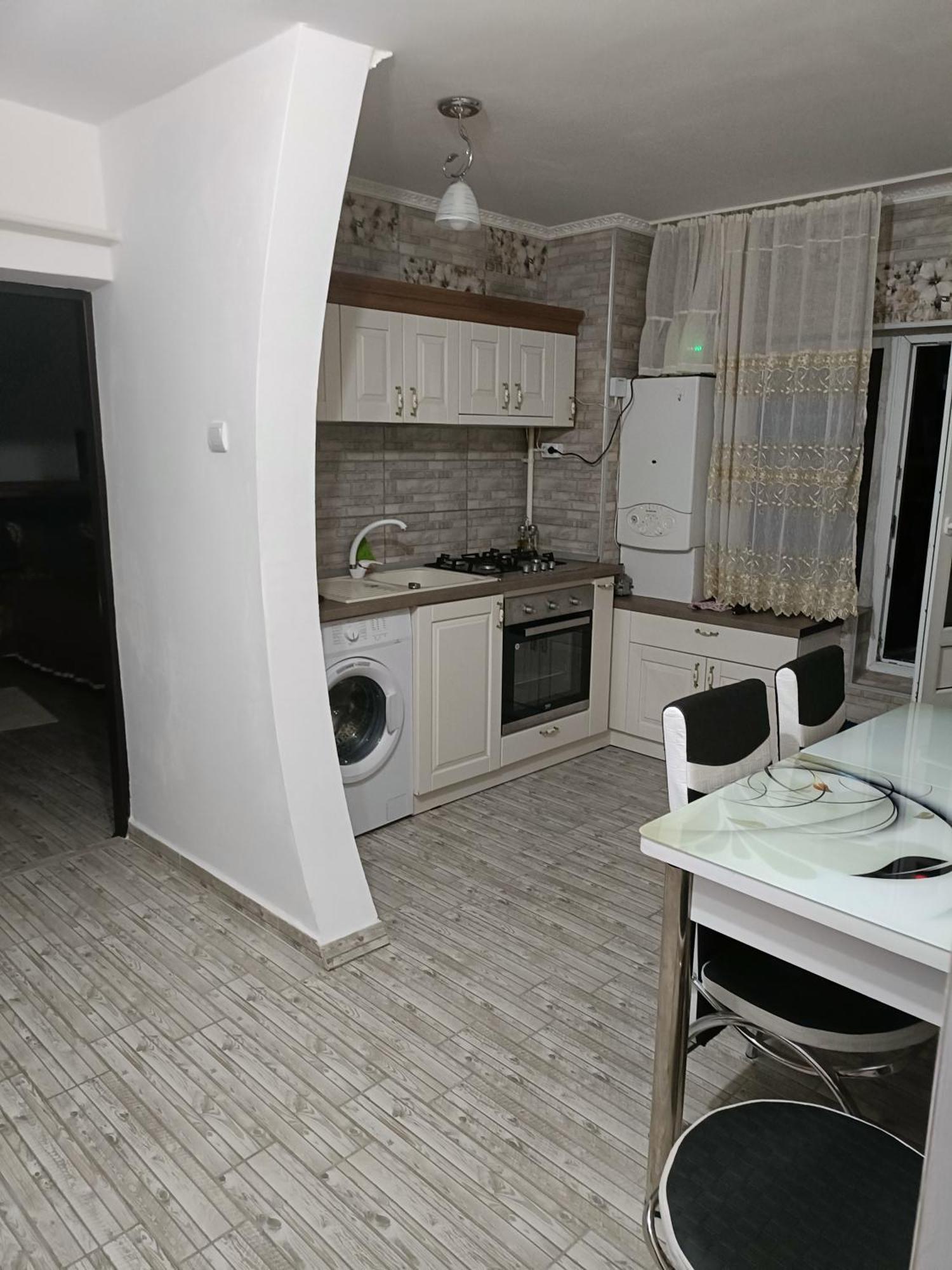 Apartament Manu Tg Neamt Târgu Neamț Exteriör bild