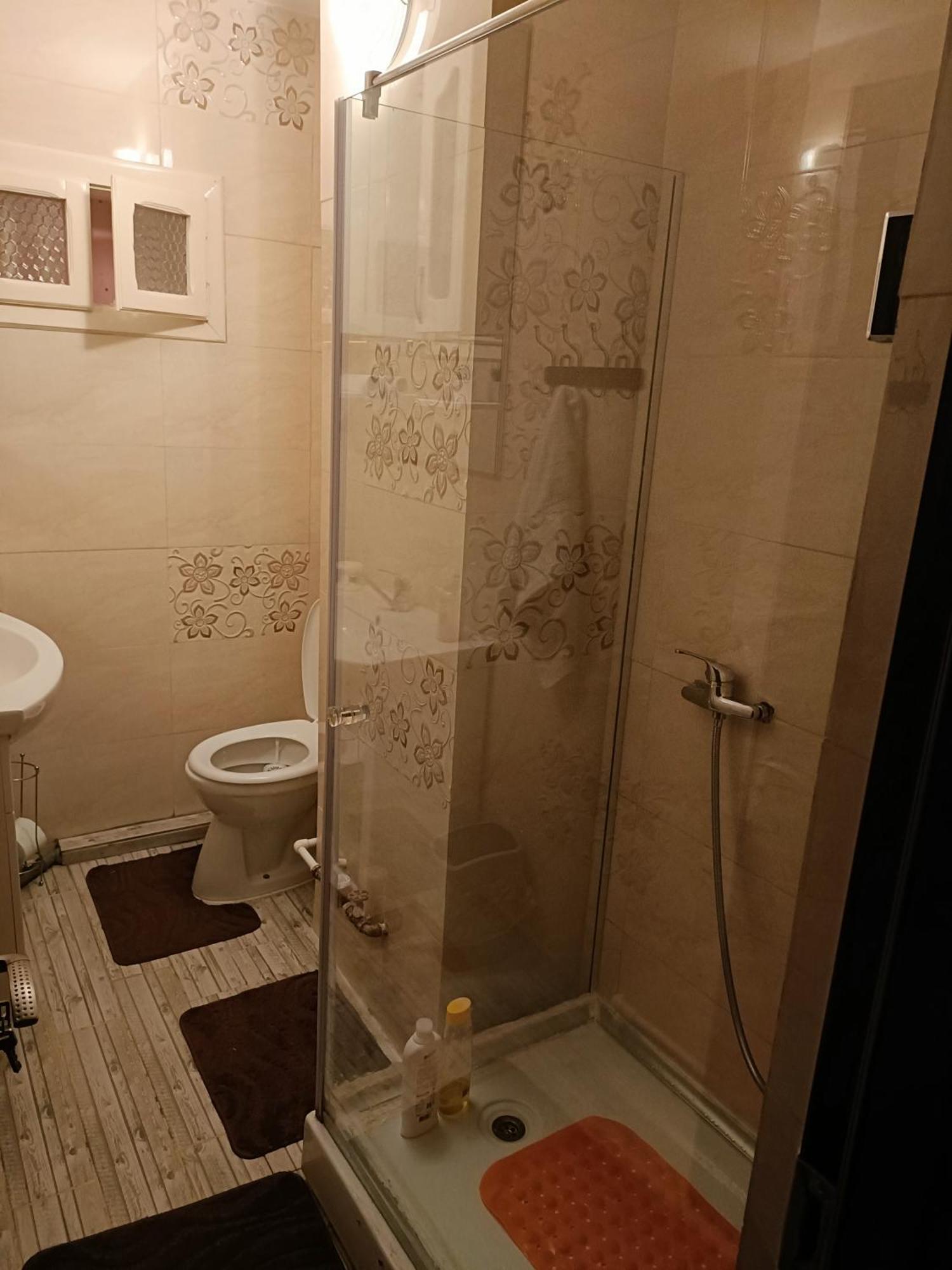 Apartament Manu Tg Neamt Târgu Neamț Exteriör bild